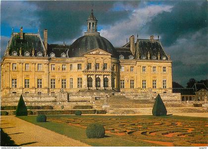 CPM Chateau de Vaux le Vicomte facade sud