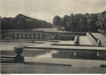 CPM Vaux le vicomte les grottes