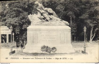 CPA Verdun Monument aux Defenseurs de Verdun Siege de 1870
