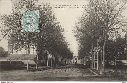 CPA Verneuil Sur Avre Avenue De La Gare