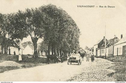 VIGNACOURT   (80.Somme) La rue de Daours