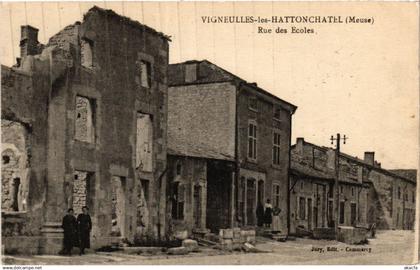 CPA VIGNEULLES-les-Hattonchatel - Rue des Écoles (432344)