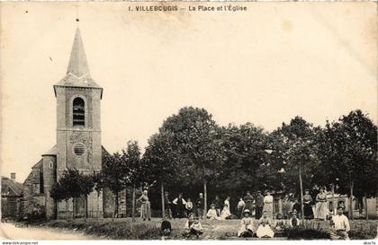 CPA Villebougis La Place et l'Eglise FRANCE (1451548)