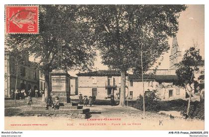 AYBP15-1299-82 - VILLEBRUMIER - Place de croix