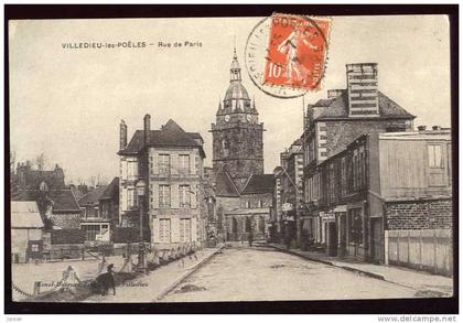 Cpa du 50 Villedieu les Poëles Rue de Paris  G8