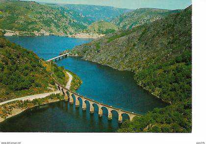 Le Lac de BAYARD à VILLEFORT