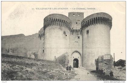 Gard- Villeneuve-lès-Avignon -Le Château, l'entrée.