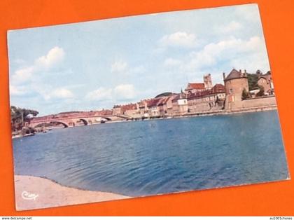 89 Villeneuve-sur-Yonne Vue générale