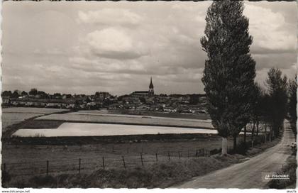 CPA VILLERS-BRETONNEUX vue générale (807723)