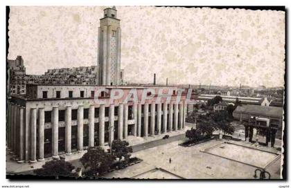 CPA Villeurbanne Les Gratte ciel Place Albert Thomas