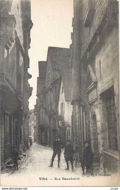 CPA Vitré Rue Beaudrairie
