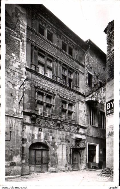 CPA Viviers sur Rhone (Ardeche) Maison des tetes