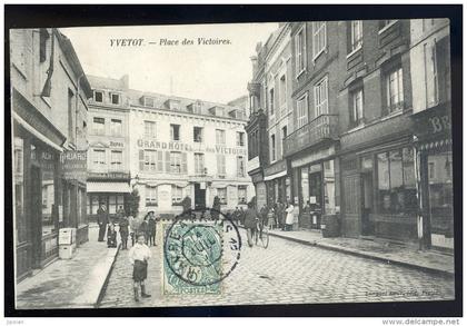 cpa du 76 Yvetot place des Victoires   FRM 15
