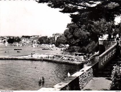 CPA Juan Les Pins La Plage Belles Rives