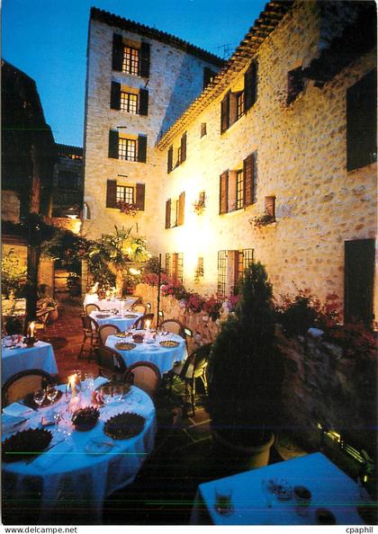 CPM Saint Paul de Vence L'hotel le Saint Paul