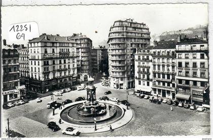 LYON 2- PLACE DES JACOBINS- CIM