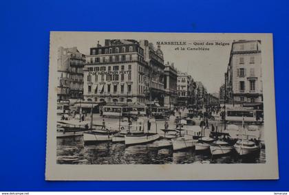 LE QUAI DES BELGES Le VIEUX PORT  LA CANEBIERE -- MARSEILLE CPA-  Carte Postale [13] Bouches-du-Rhône-neuve non écrite