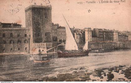 Marseille - l'Entrée du vieux Port