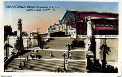 CPM Marseille Escalier Monumental de la Gare