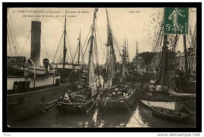 14 Port-en-Bessin-Huppain bateau peche D14D K14552K C14515C RH103964