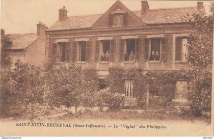 SAINT-JOUIN-BRUNEVAL (Seine-Maritime): Le "Véghel" des Philippins