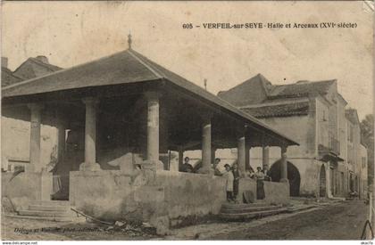 CPA VERFEIL-SUR-SEYE Halle et Arceaux (979344)
