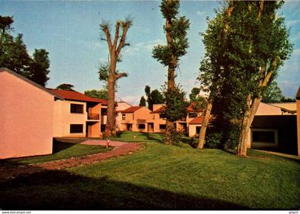 N°33974 W -cpsm Baillet en France -résidence "le bois de l'étang"