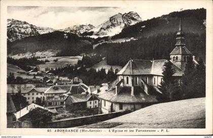 CPA Abondance L'Eglise Et Les Tavaneuses