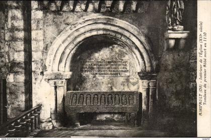 CPA Airvault Interieur de L'Eglise Tombeau de Premier Abbe Mort en 1110