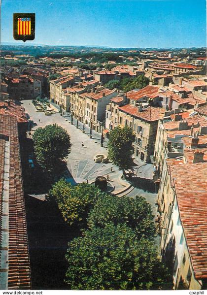 CPM Aix en Provence Place des Cardeurs Le Vieux Aix