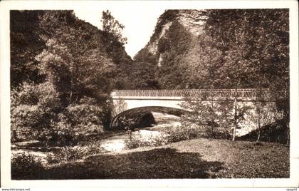 CPA Dauphine Allevard les Bains Route de Pontcharra a Allevard Pont sur le Breda
