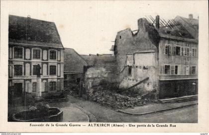 Altkirch - Une partie de la Grande Rue - CPA