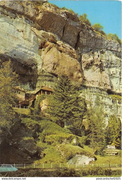 B52786 Les Eyzies les falaises a Laugerie Basse  france