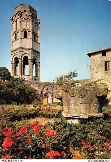 BF961 la tour charlemagne Charroux  France