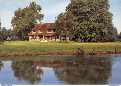 BR257 Manoirs Normands Le Vaudreuil  france