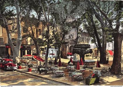 BR28305 Salon de Provence la fontaine moussle france