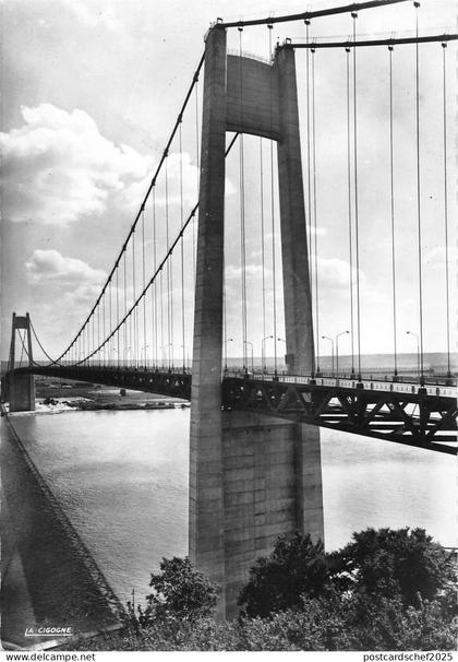 BT4098 Le Pont de Tancarville France