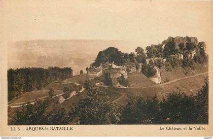 CPA ARQUES-LA-BATAILLE Le château et la vallee