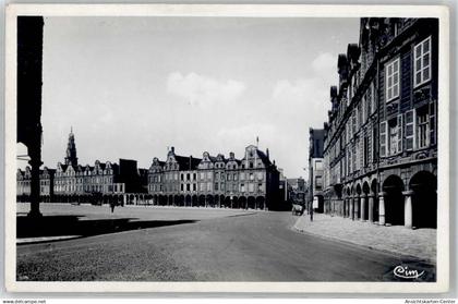 51795244 - Arras