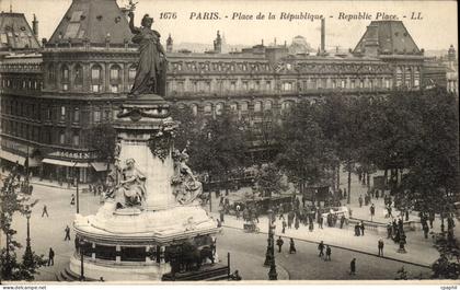 Paris - 10 - Place de la Republique - CPA