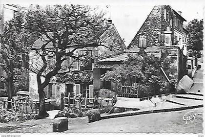CPSM Paris  Montmartre Cabaret du Lapin Agile rue des Saules