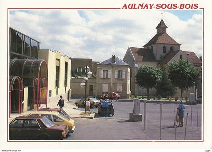CPSM Aulnay-sous-Bois La Poste et l'Eglise St-Sulpice