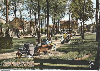 CPSM Aulnay-sous-Bois Le Parc Dumont