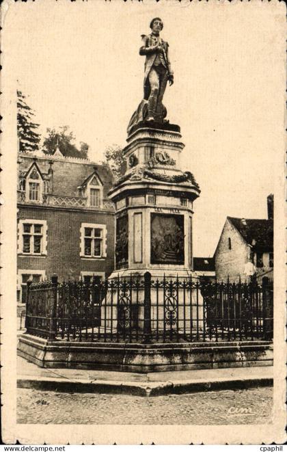 CPA Auxonne Statue Napoleon 1er