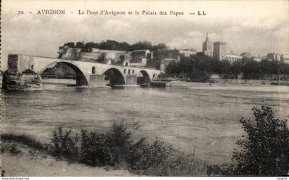 CPA Avignon Le Pont d'Avignon et le palais des Papes
