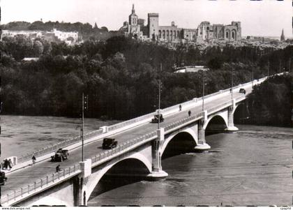 CPM Avignon Pont de Villeneuve et Palais des Papes