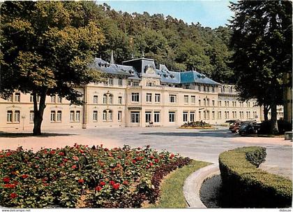 Carte Postale - 61 - Bagnoles de l'Orne - Les Thermes - Automobiles - Flamme Postale de Bagnoles de l'Orne - CPM - Voir