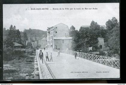 BAR SUR SEINE