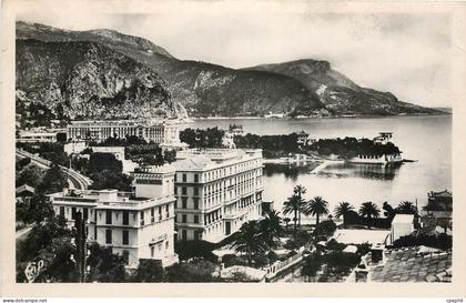 CPA Beaulieu sur mer les grands hotels vue generale