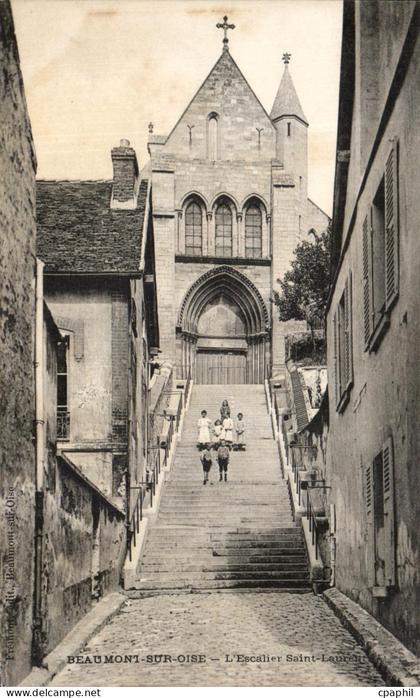 CPA Beaumont Sur Oise L'Escalier Saint Laurent enfants